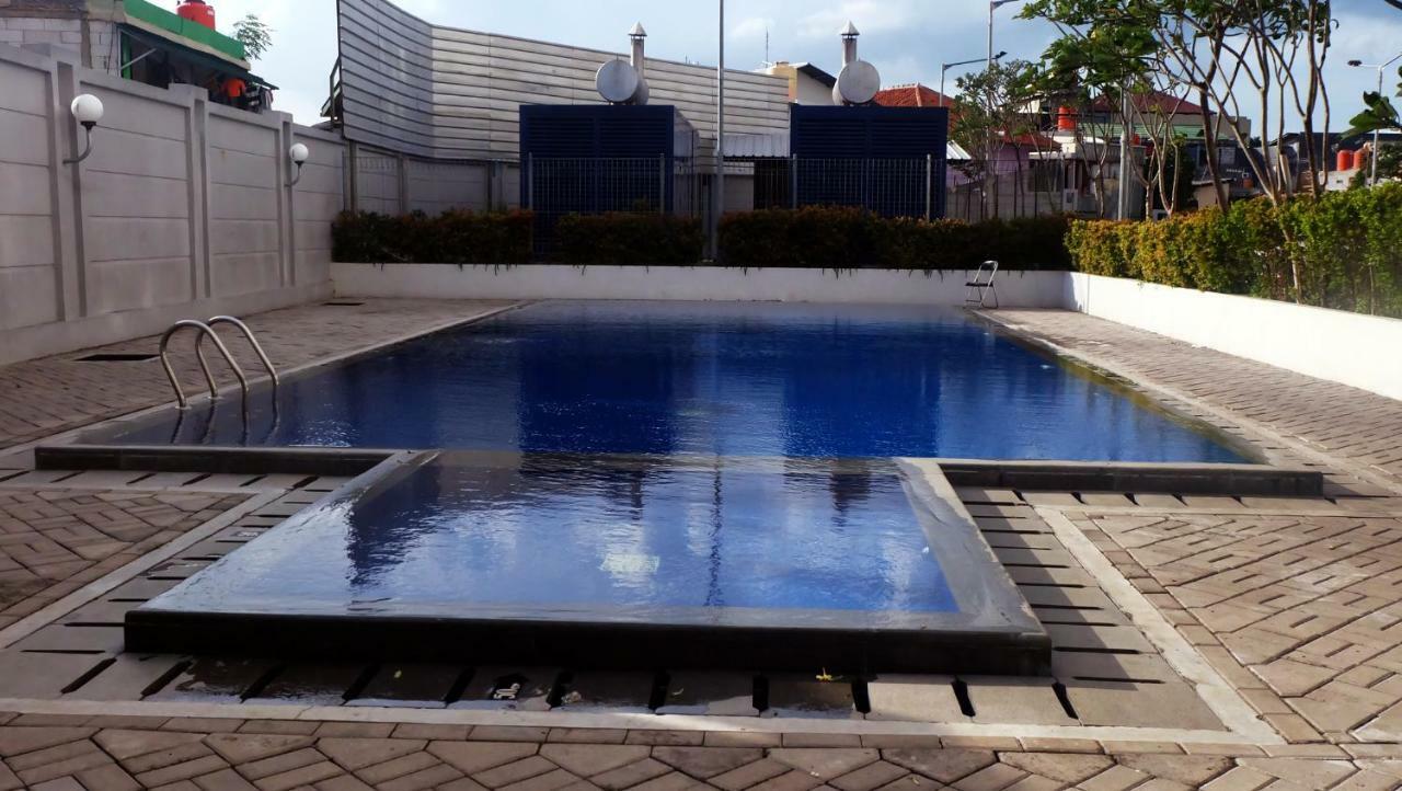 Near Bella Terra Mall At Tifolia By Travelio Apartment Jakarta